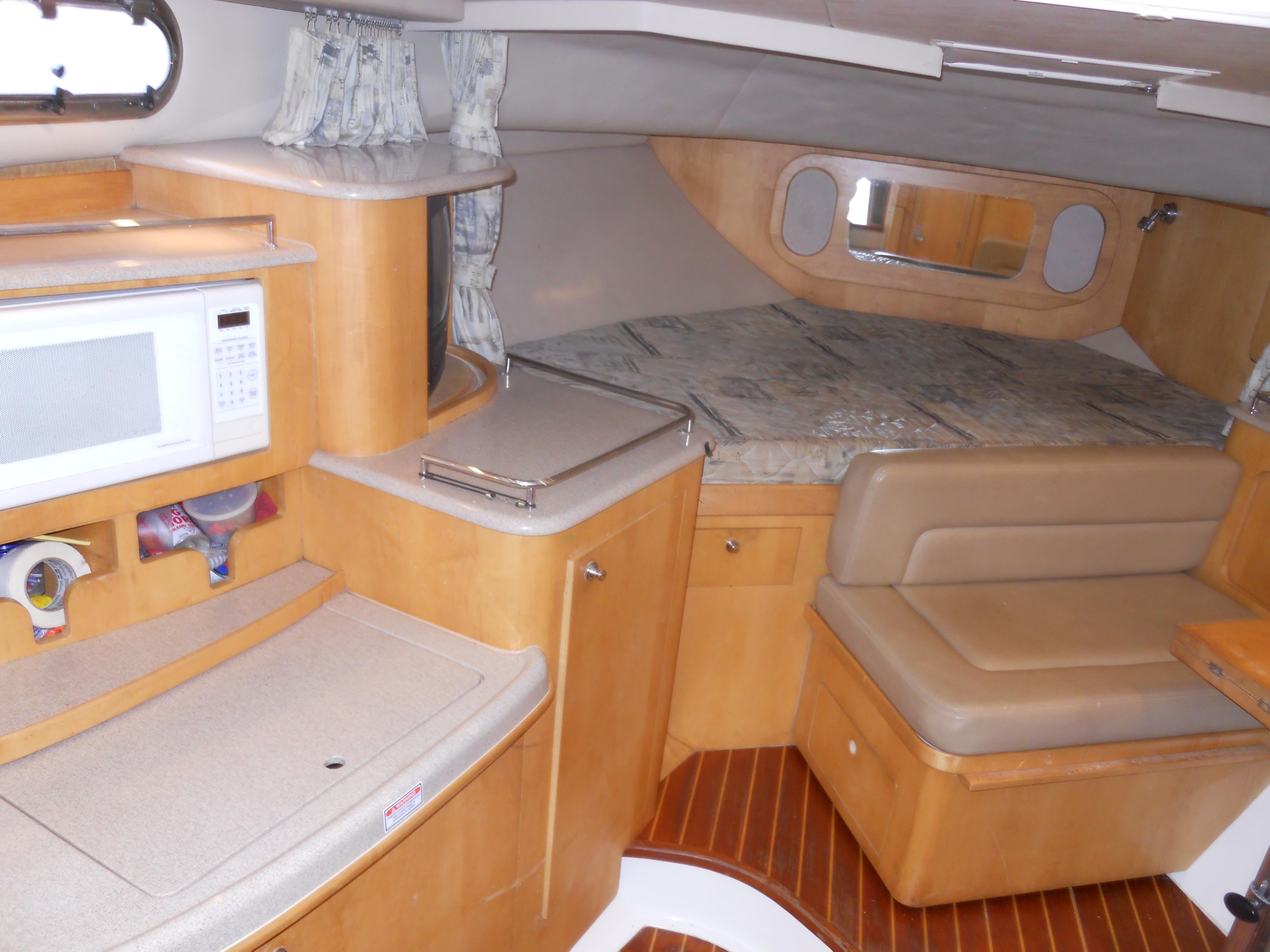 2000-boston-whaler-34-defiance-power-9881443-20250723093700941-1