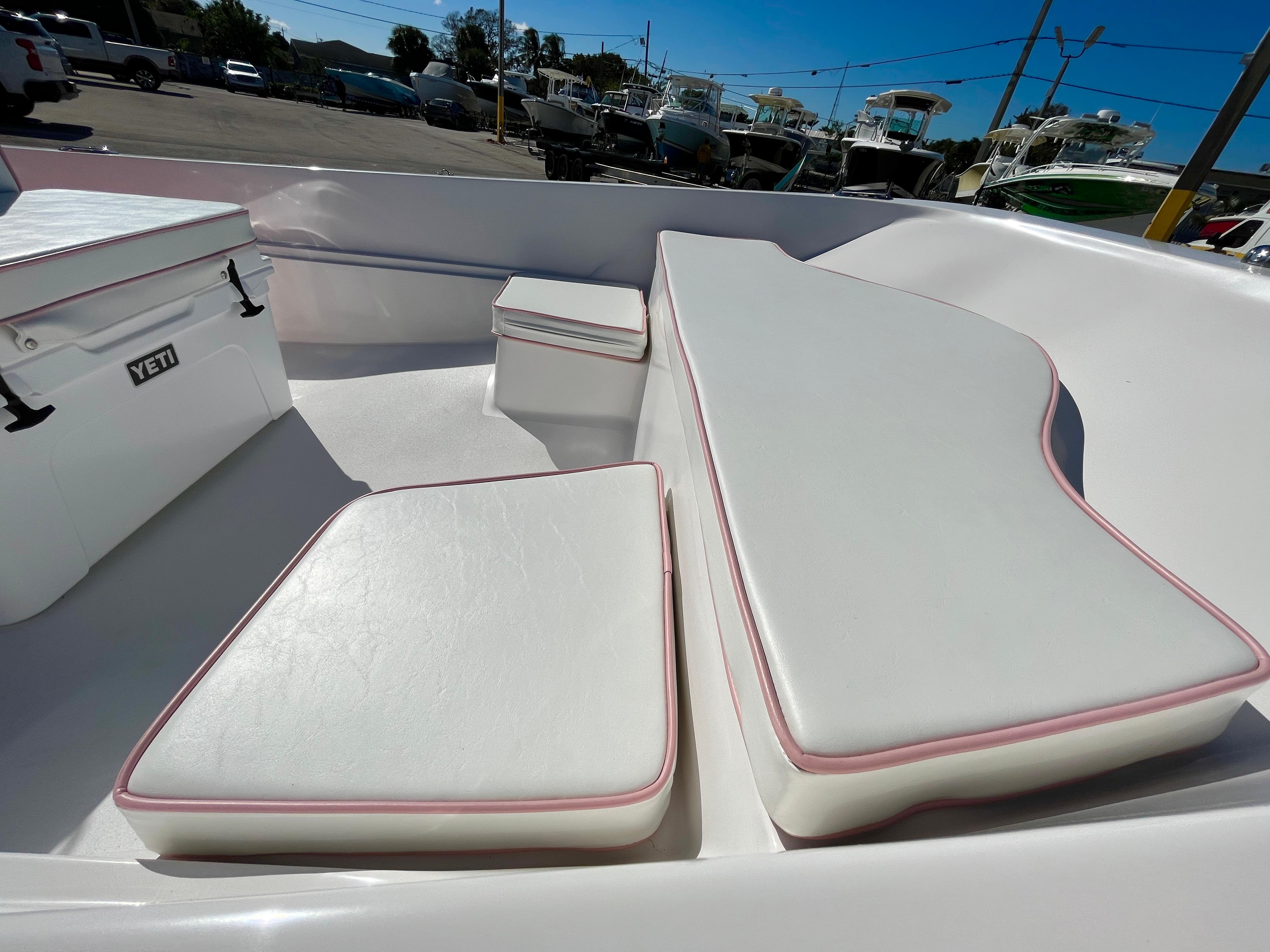 Palm Yacht 17 - Bow Seating