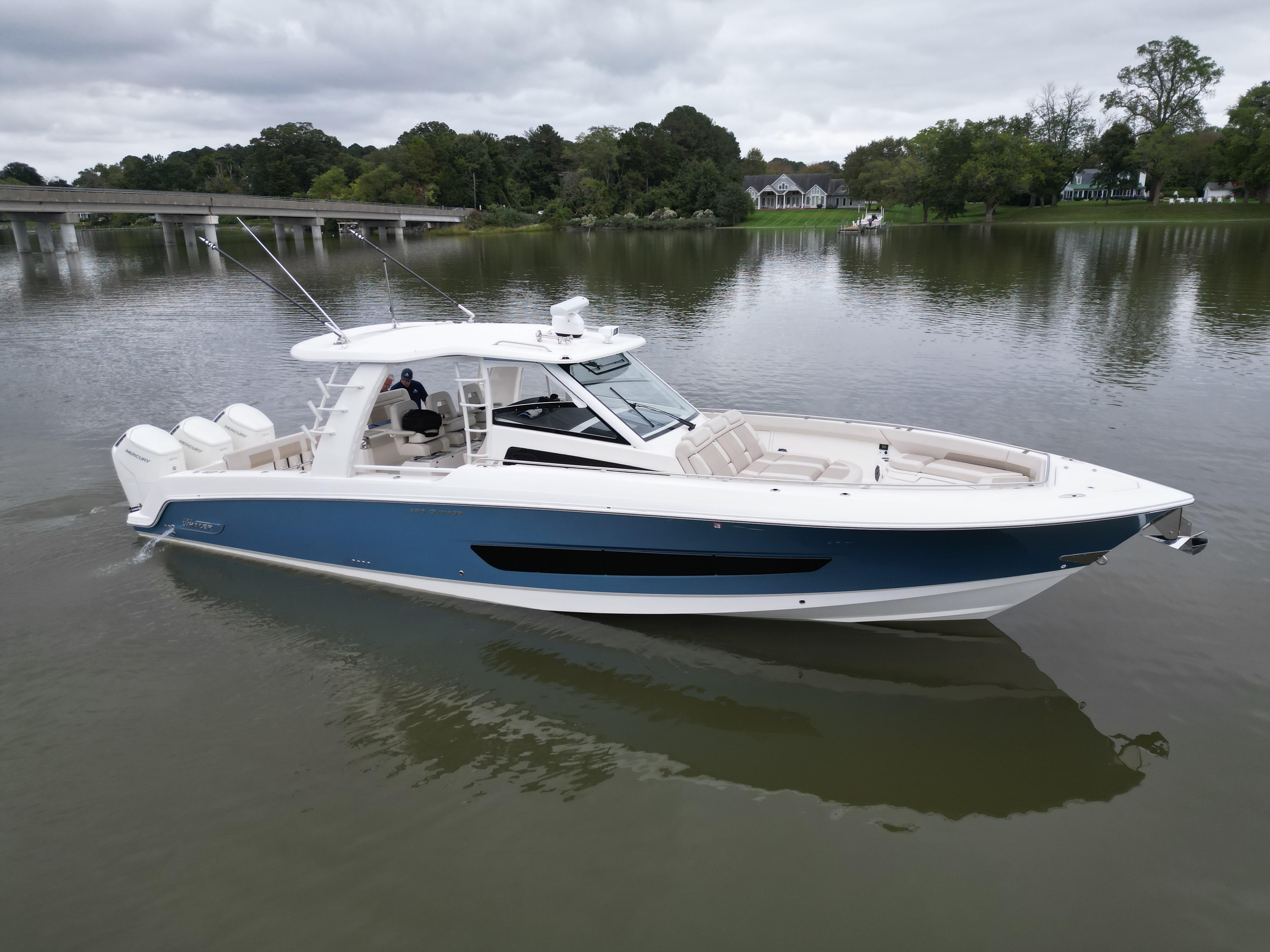 2023 Boston Whaler 420 outrage