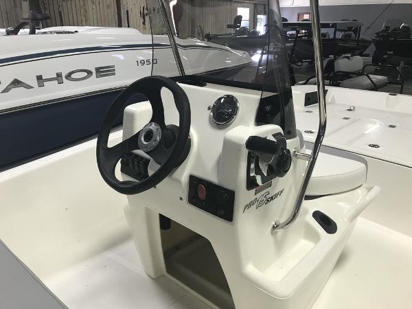 2021 Mako boat for sale, model of the boat is 15CC & Image # 6 of 6