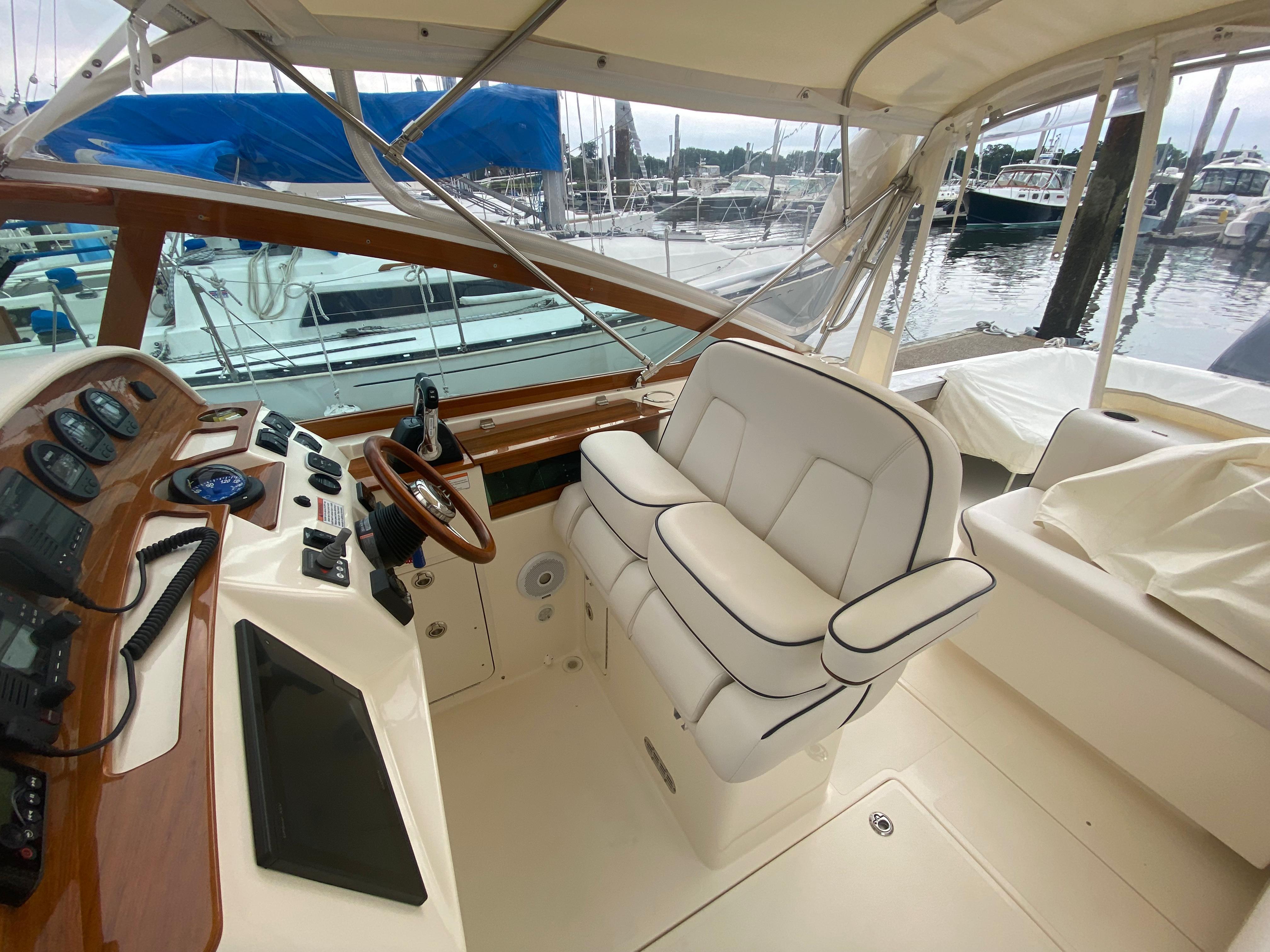 hunt yachts for sale