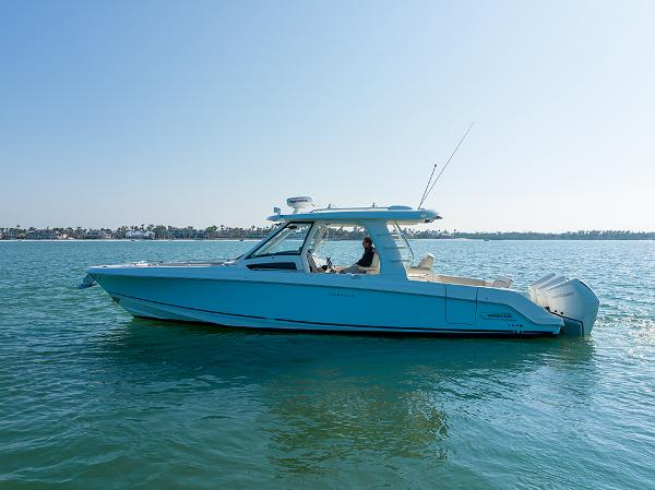 35' Boston Whaler 350 Realm Seakeeper equipped