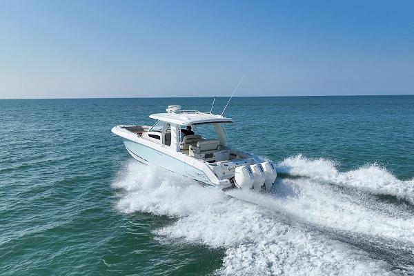 35' Boston Whaler, Listing Number 100916221, - Photo No. 39
