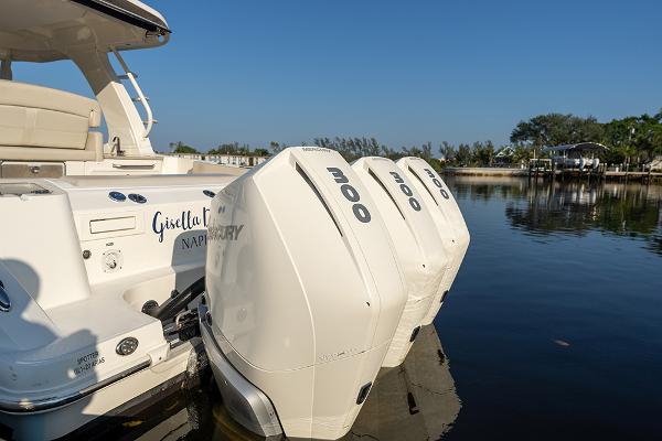 35' Boston Whaler, Listing Number 100916221, - Photo No. 41