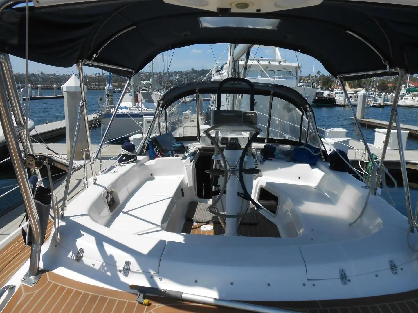 42′ Hunter 2001 Yacht for Sale
