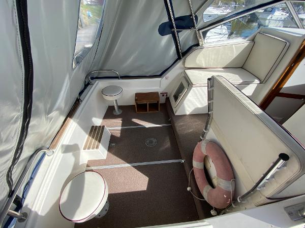 1997 Falcon Tomahawk 23 Sundeck (Highcraft)
