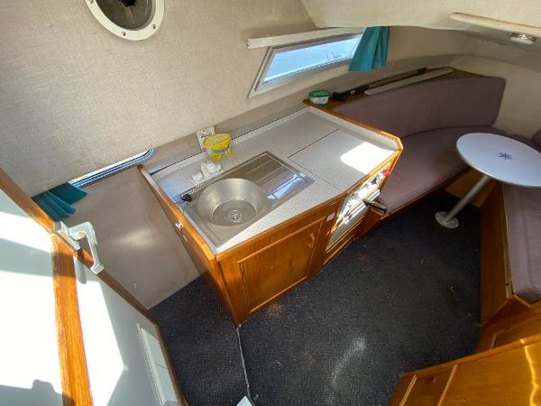 1997 Falcon Tomahawk 23 Sundeck (Highcraft)
