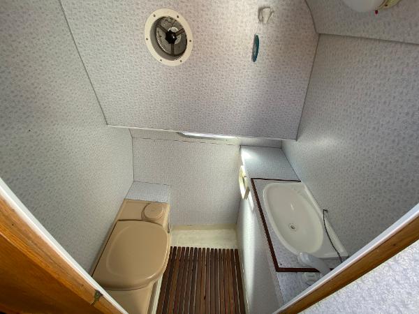 1997 Falcon Tomahawk 23 Sundeck (Highcraft)