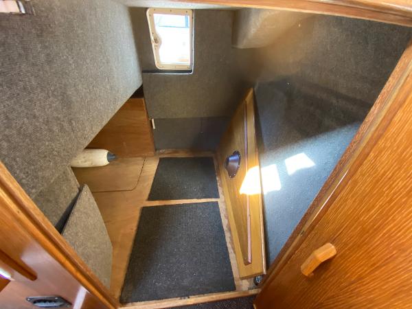 1997 Falcon Tomahawk 23 Sundeck (Highcraft)