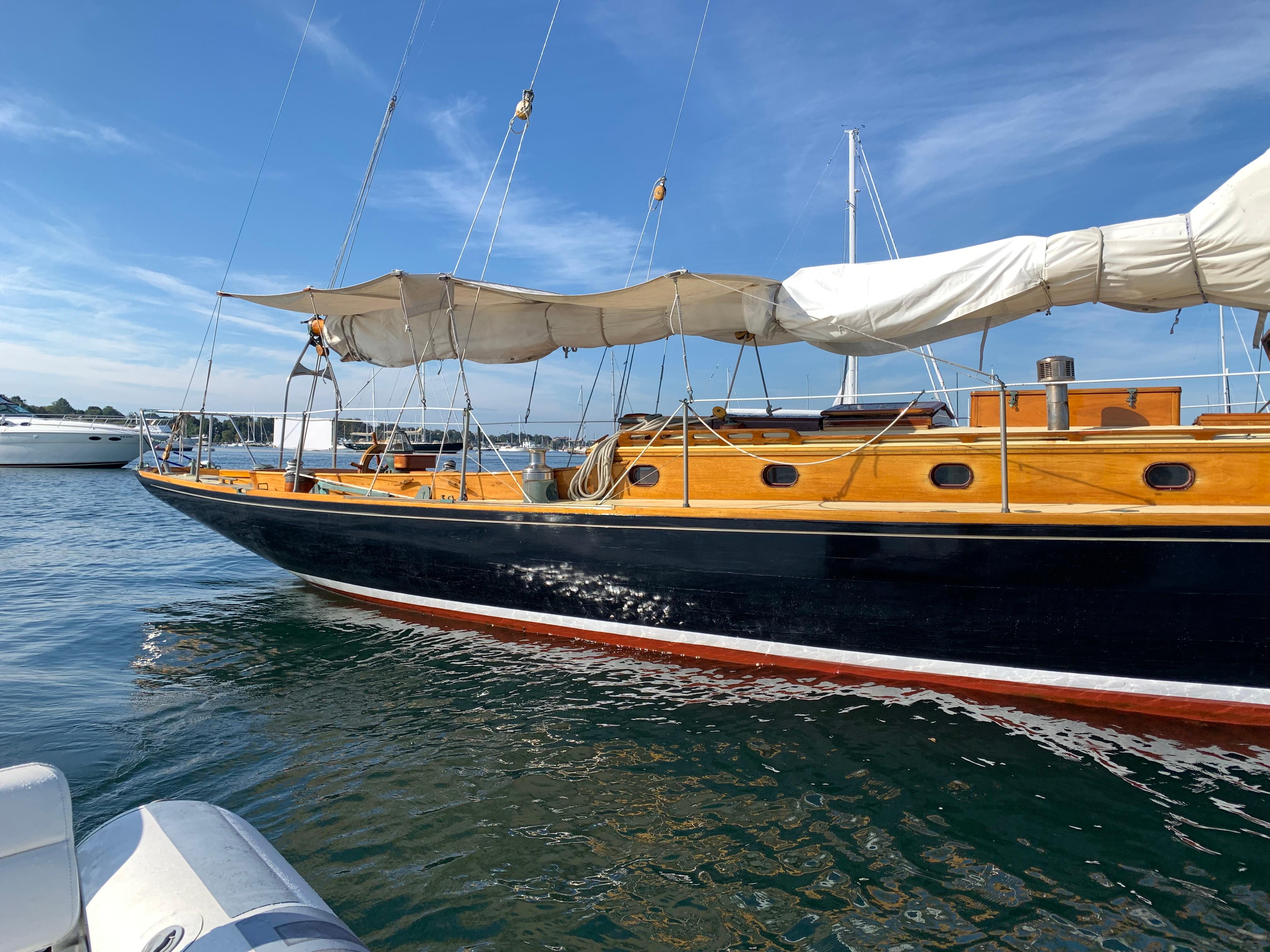 Newport RI Yacht Brokerage