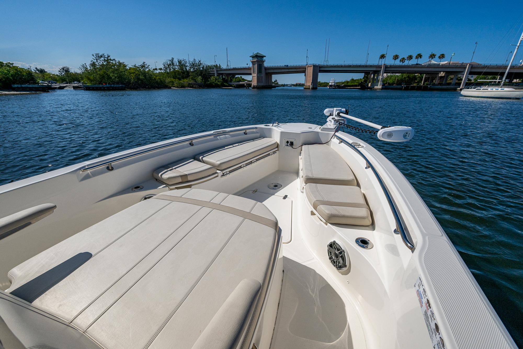 2023-boston-whaler-280-dauntless-power-9801465-20250520120430535-1_XLARGE