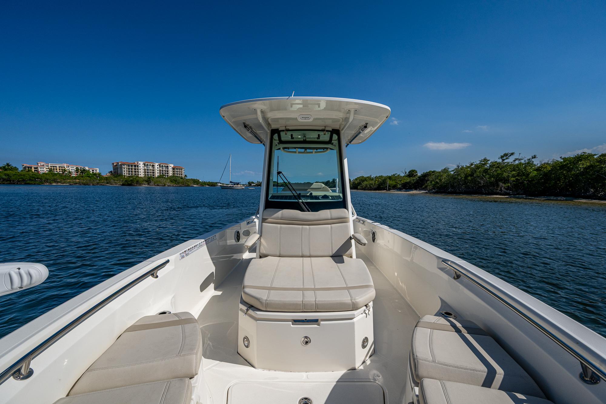 2023-boston-whaler-280-dauntless-power-9801465-20250520120442504-1_XLARGE