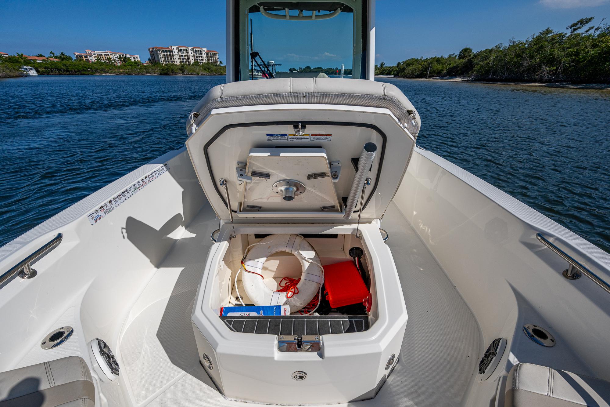 2023-boston-whaler-280-dauntless-power-9801465-20250520120444655-1_XLARGE