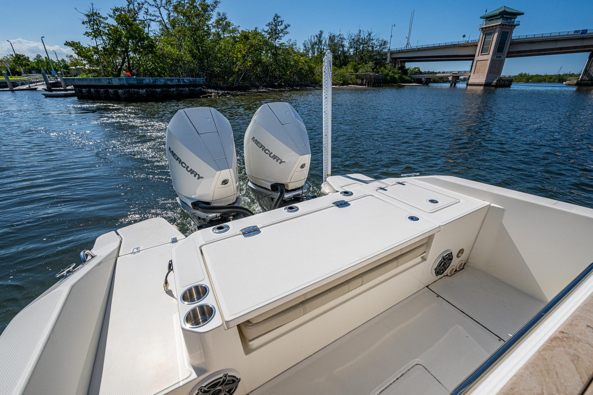 2023-boston-whaler-280-dauntless-power-9801465-20250520120448704-1_XLARGE