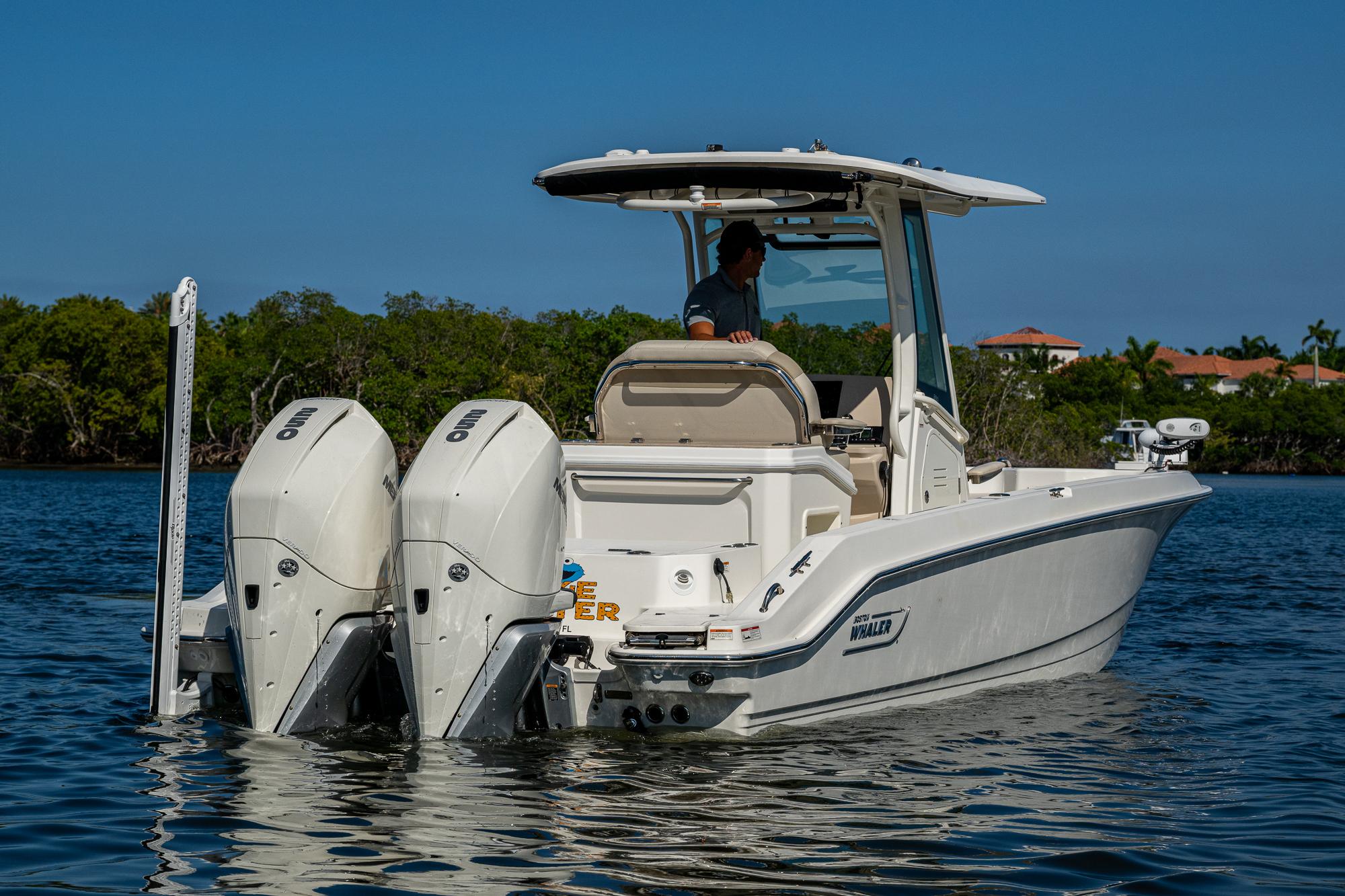 2023-boston-whaler-280-dauntless-power-9801465-20250520120535389-1_XLARGE