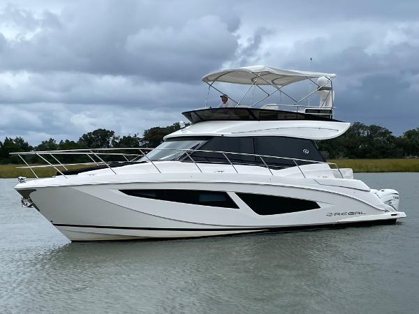 Photo of 2022 Regal 42'