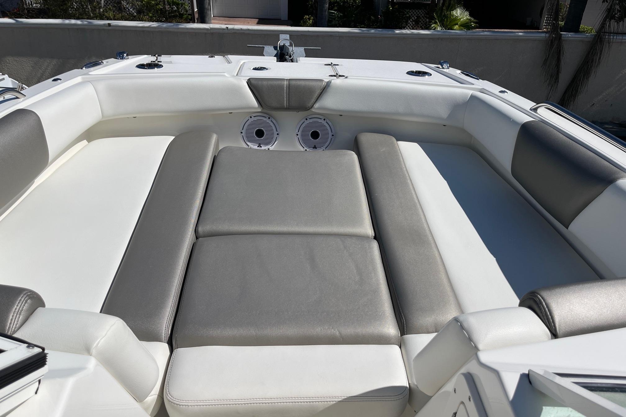 FL 10509 RC Knot 10 Yacht Sales FL 10509 RC Knot 10 Yacht Sales