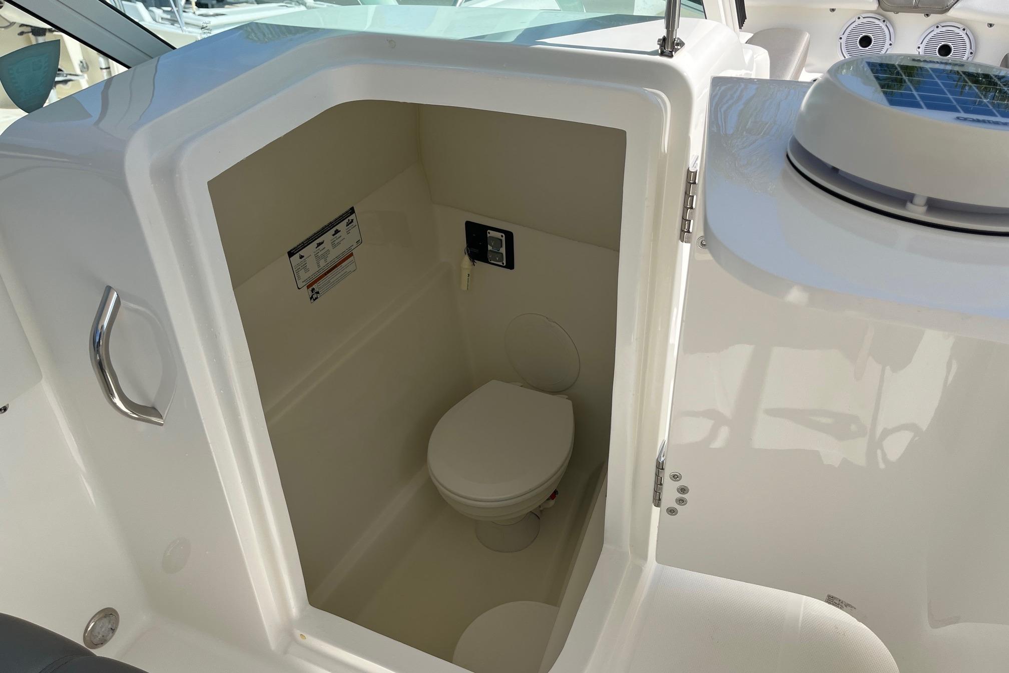 FL 10509 RC Knot 10 Yacht Sales FL 10509 RC Knot 10 Yacht Sales