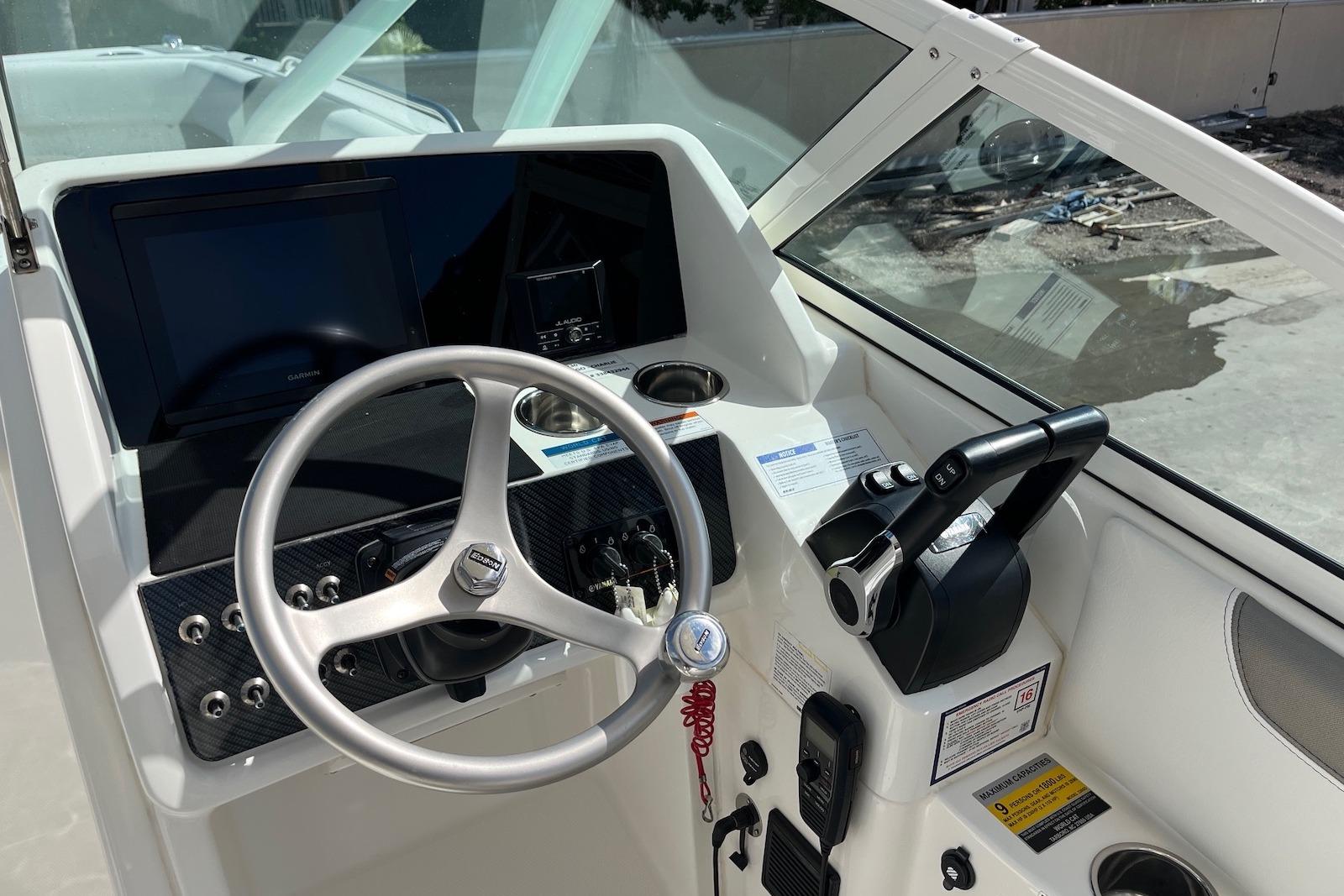 FL 10509 RC Knot 10 Yacht Sales FL 10509 RC Knot 10 Yacht Sales