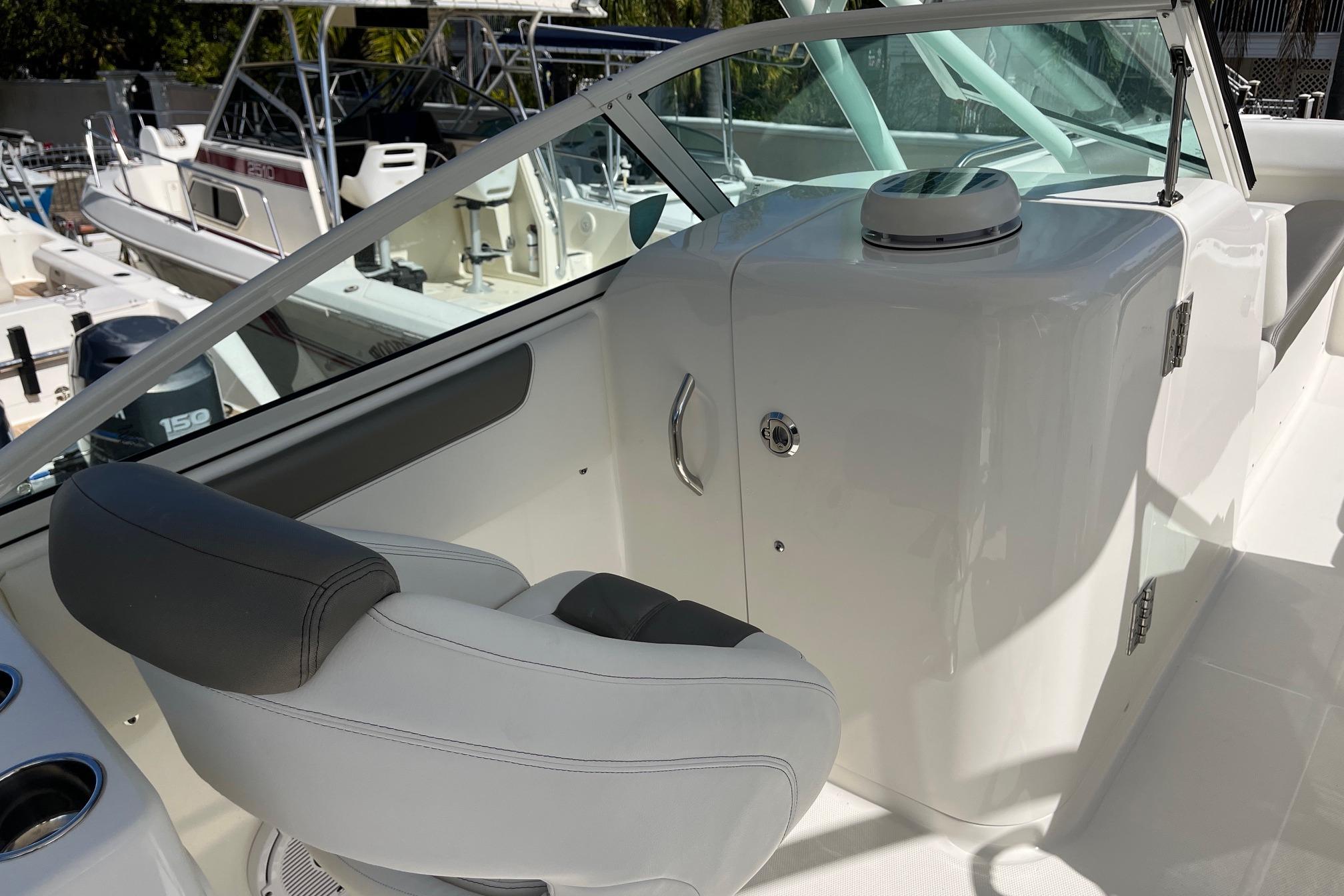 FL 10509 RC Knot 10 Yacht Sales FL 10509 RC Knot 10 Yacht Sales