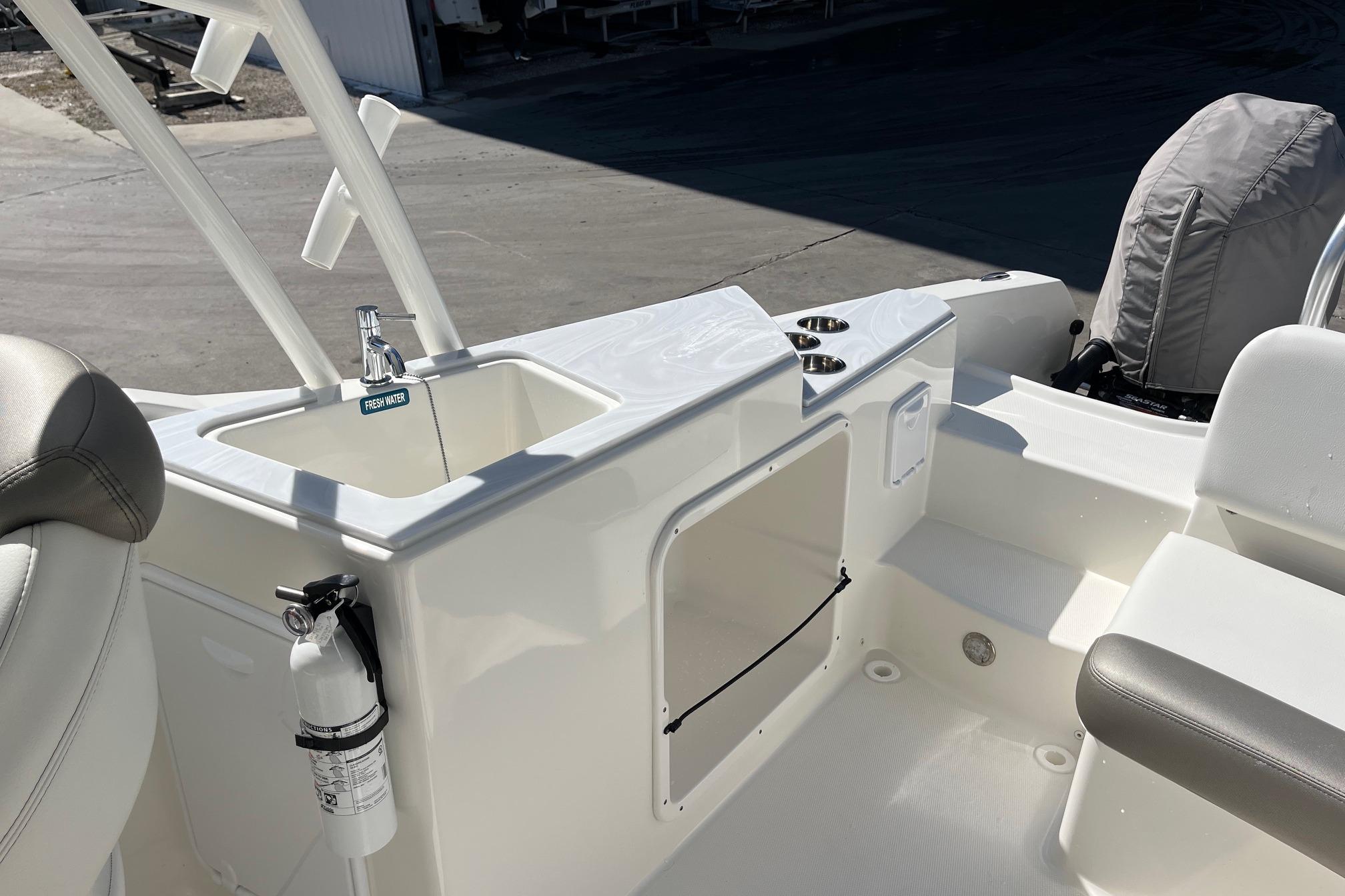 FL 10509 RC Knot 10 Yacht Sales FL 10509 RC Knot 10 Yacht Sales