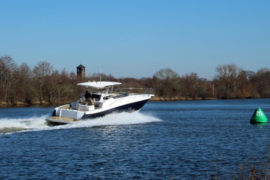 2003 Sunseeker Sportfisher 37 large 3