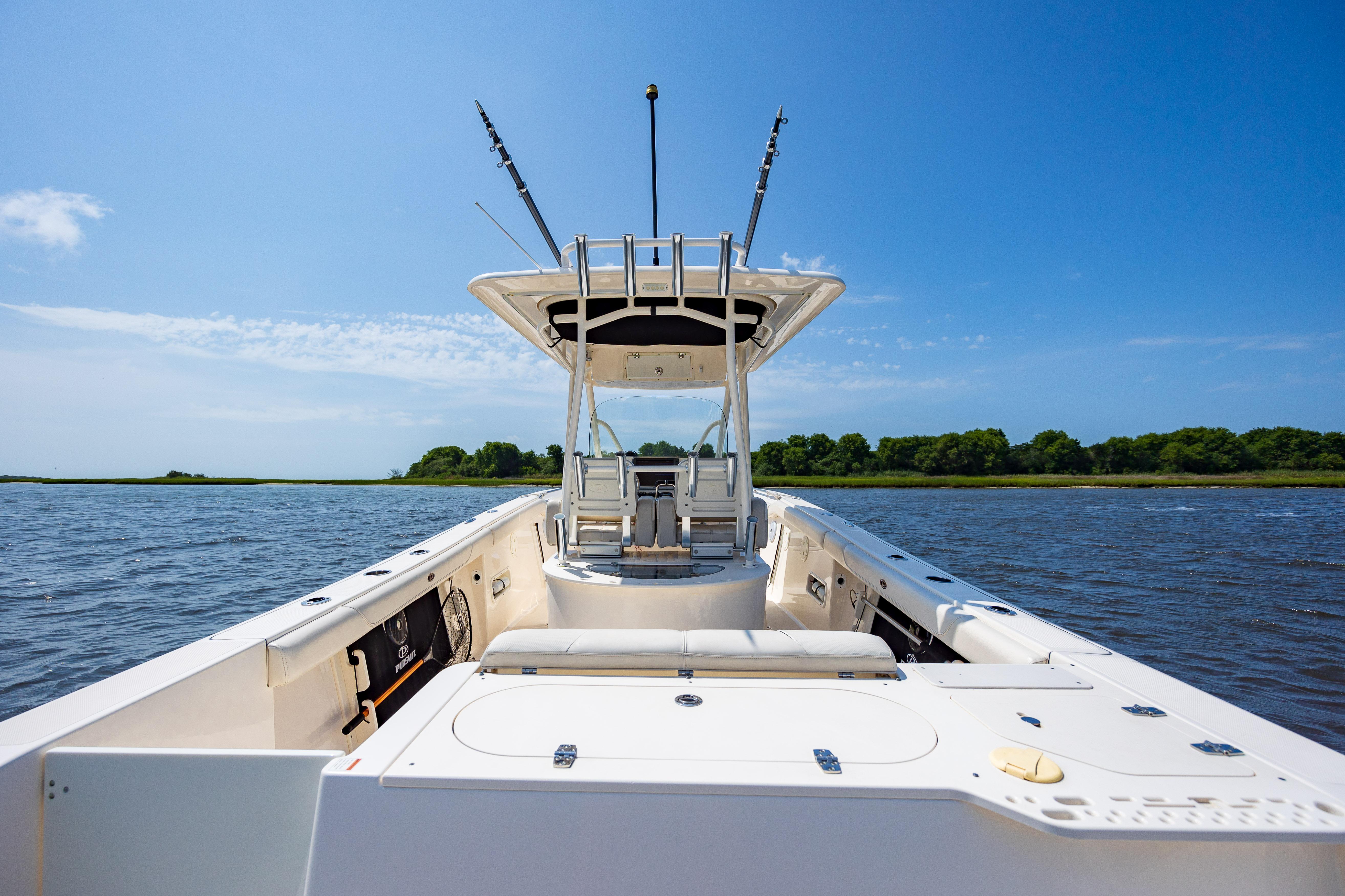 2014 Pursuit C 280 Center Console