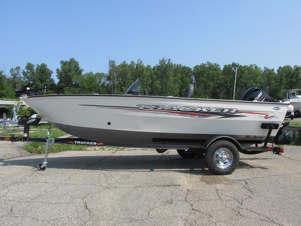 2021 Tracker Boats boat for sale, model of the boat is PG V-16 SC & Image # 1 of 13