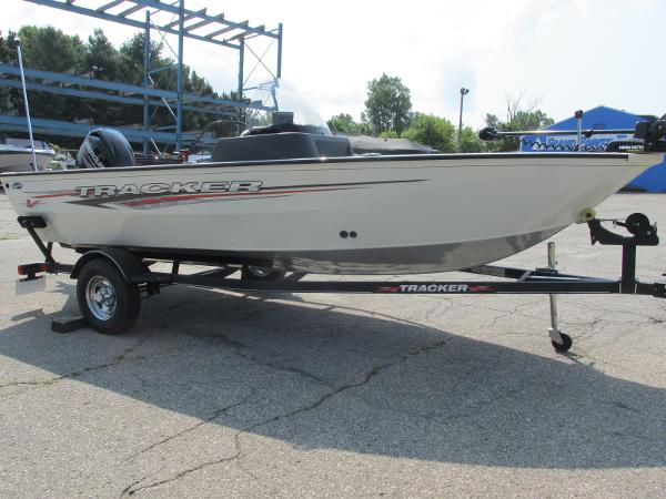 2021 Tracker Boats boat for sale, model of the boat is PG V-16 SC & Image # 6 of 13