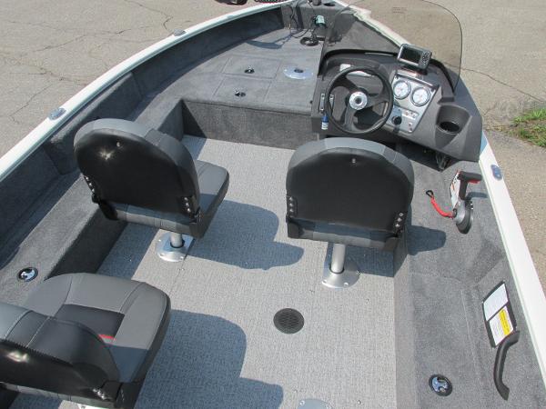 2021 Tracker Boats boat for sale, model of the boat is PG V-16 SC & Image # 7 of 13