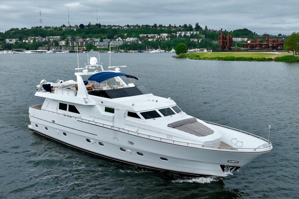 1989 Codecasa Maiora #TBBA00311LLC inventory image at Sun Country Yachts, South Lake Union (Seattle) 1989 Codecasa Maiora #TBBA00311LLC inventory image at Sun Country Yachts, South Lake Union (Seattle)