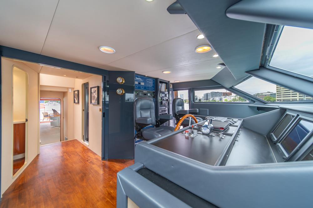 1989 Codecasa Maiora #TBBA00311LLC inventory image at Sun Country Yachts, South Lake Union (Seattle) 1989 Codecasa Maiora #TBBA00311LLC inventory image at Sun Country Yachts, South Lake Union (Seattle)