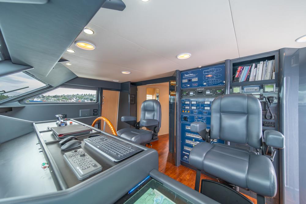 1989 Codecasa Maiora #TBBA00311LLC inventory image at Sun Country Yachts, South Lake Union (Seattle) 1989 Codecasa Maiora #TBBA00311LLC inventory image at Sun Country Yachts, South Lake Union (Seattle)