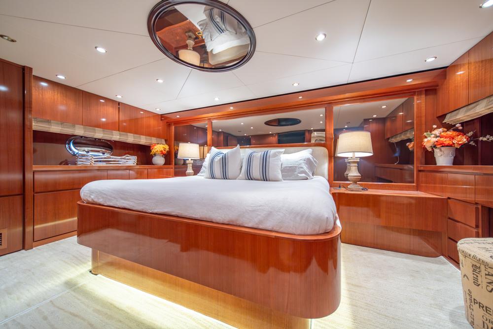 1989 Codecasa Maiora #TBBA00311LLC inventory image at Sun Country Yachts, South Lake Union (Seattle) 1989 Codecasa Maiora #TBBA00311LLC inventory image at Sun Country Yachts, South Lake Union (Seattle)