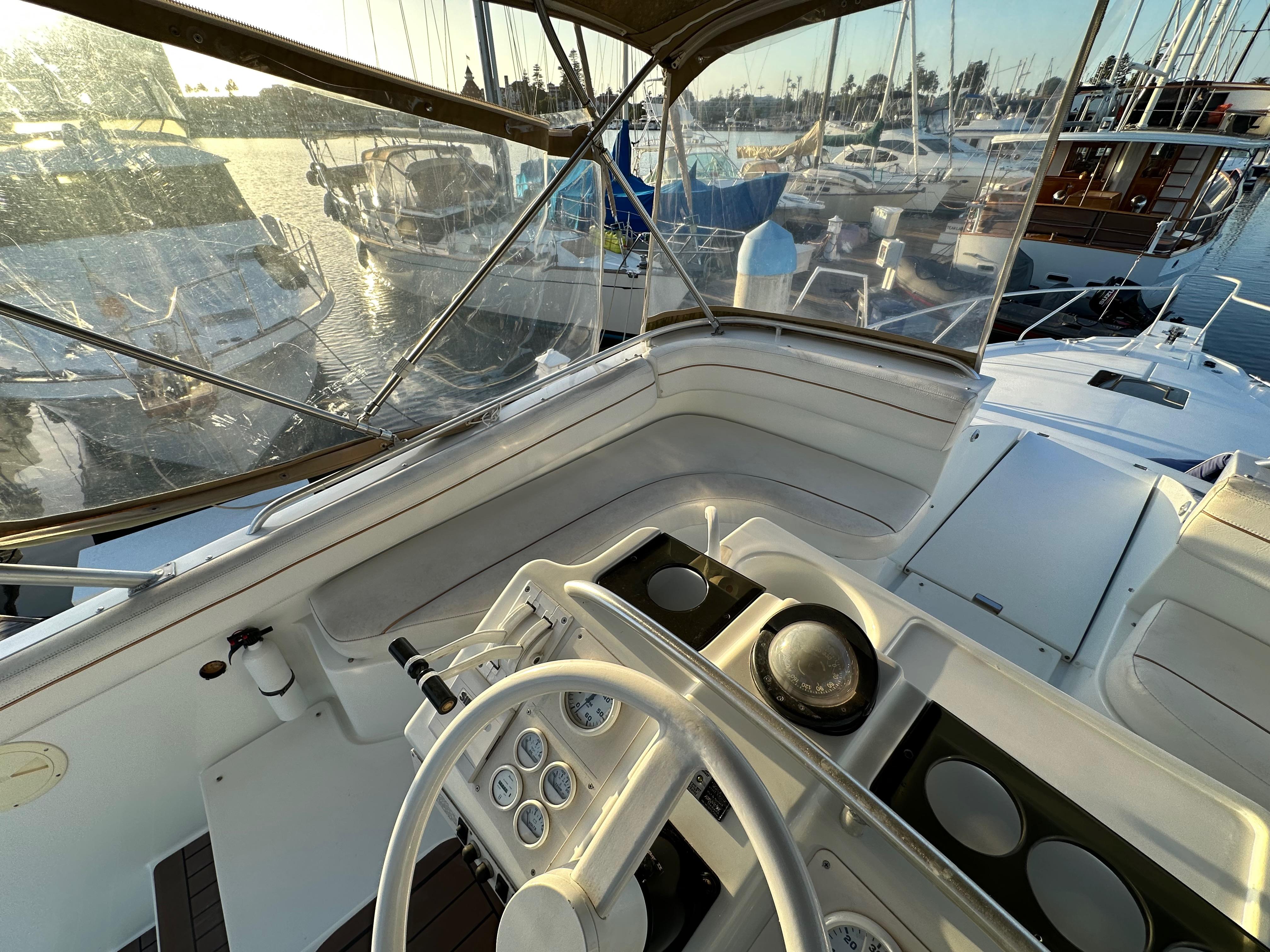 Image [19] of 1994 Mainship 40 Sedan Bridge