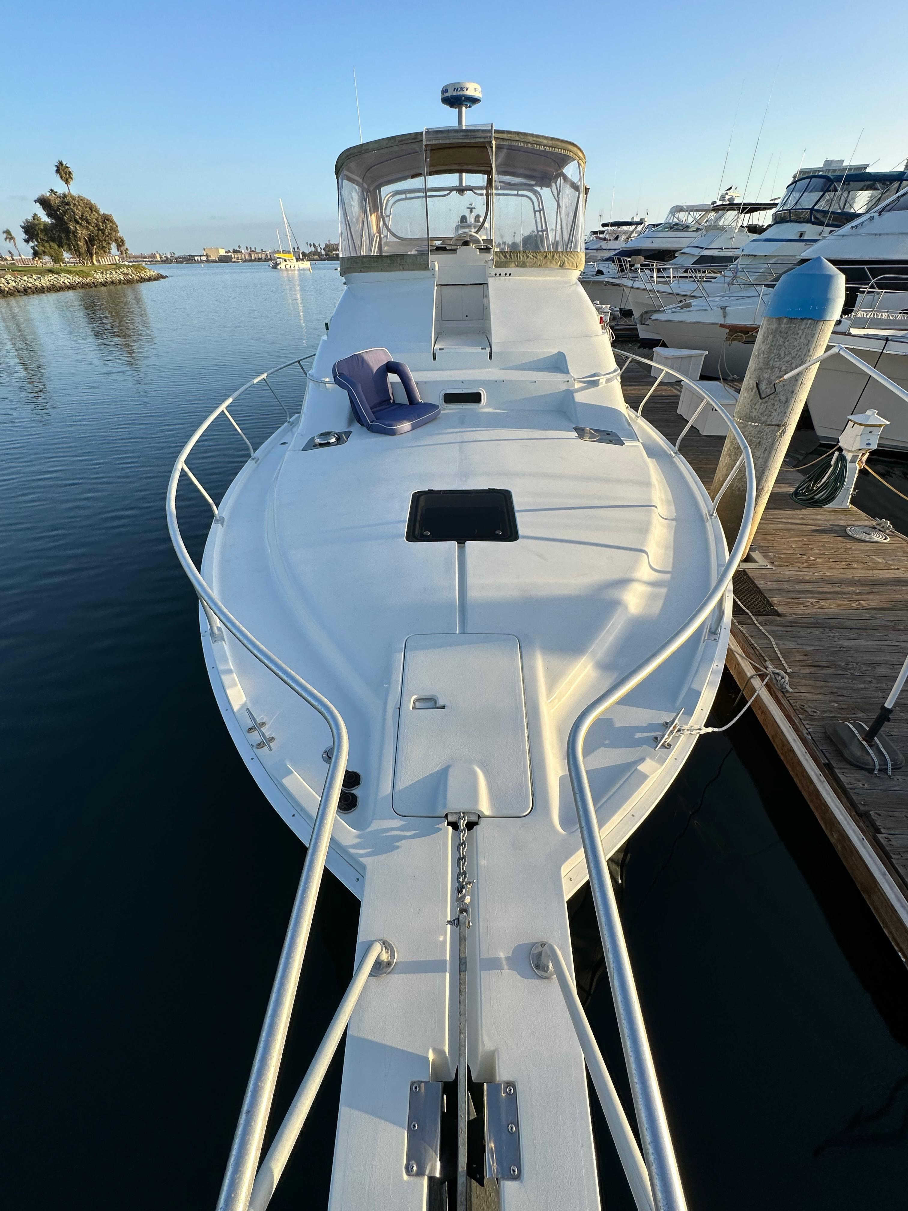 Image [26] of 1994 Mainship 40 Sedan Bridge