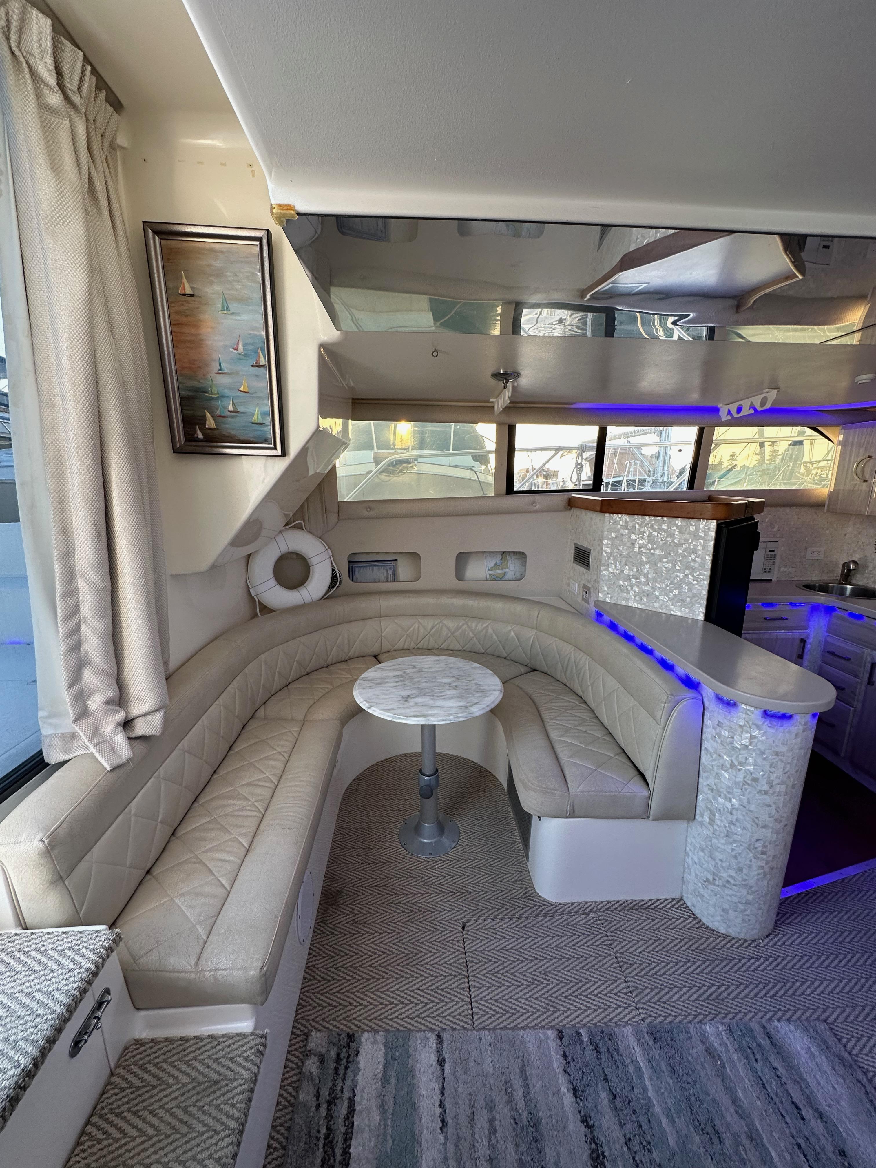 Image [44] of 1994 Mainship 40 Sedan Bridge