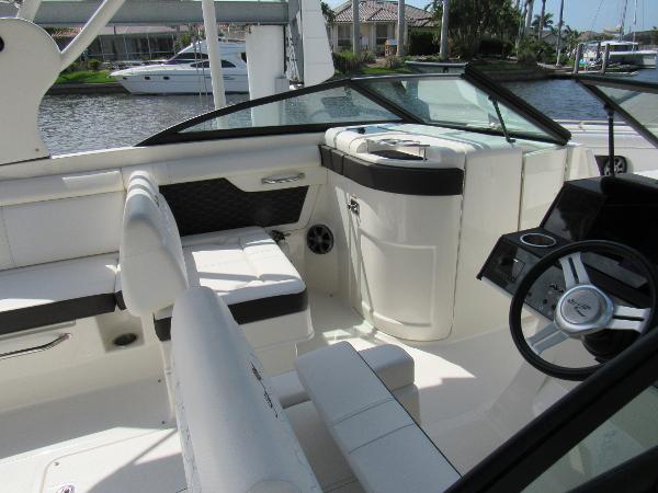 27' Sea Ray, Listing Number 100915689, - Photo No. 16