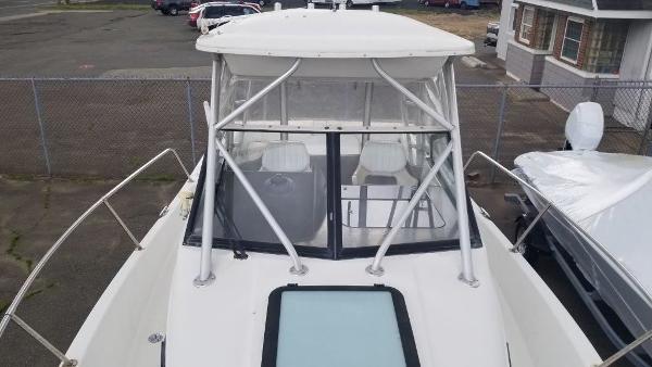2000 Bayliner boat for sale, model of the boat is 2352 lx & Image # 13 of 16
