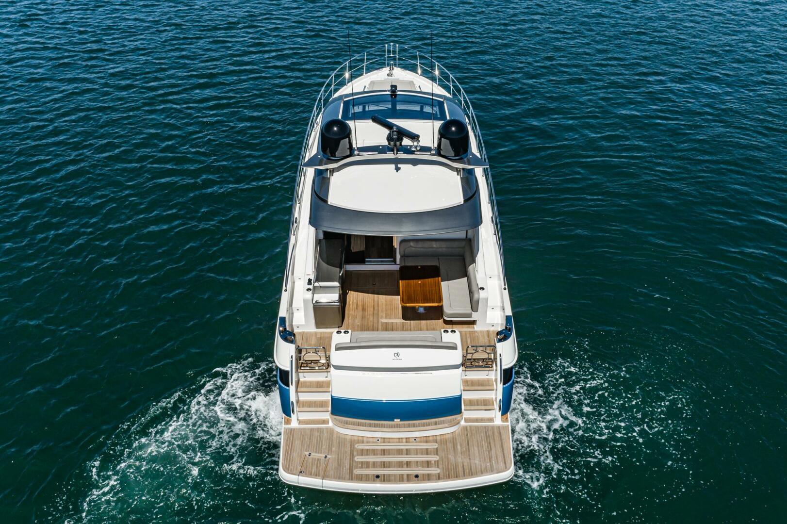 2021 Newport 5400 sport yacht
