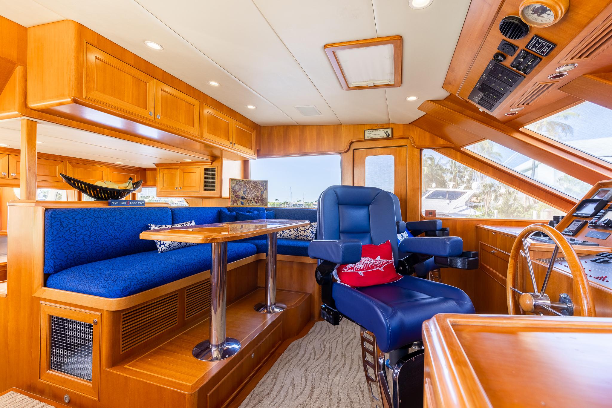 Offshore 72 Sunshine - Pilothouse, Dinette, and Helm Seat