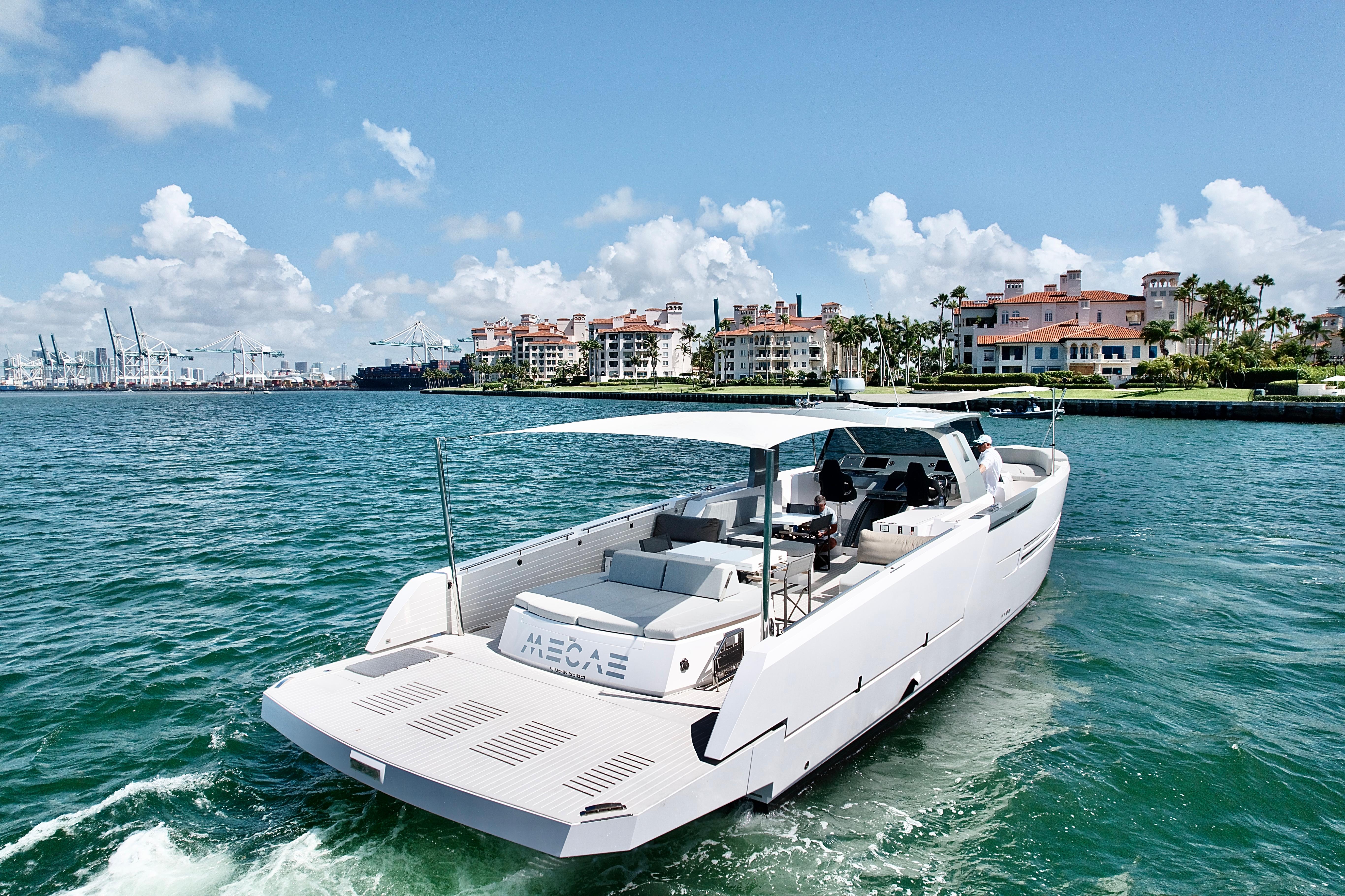 Okean 55 - Exterior Profile