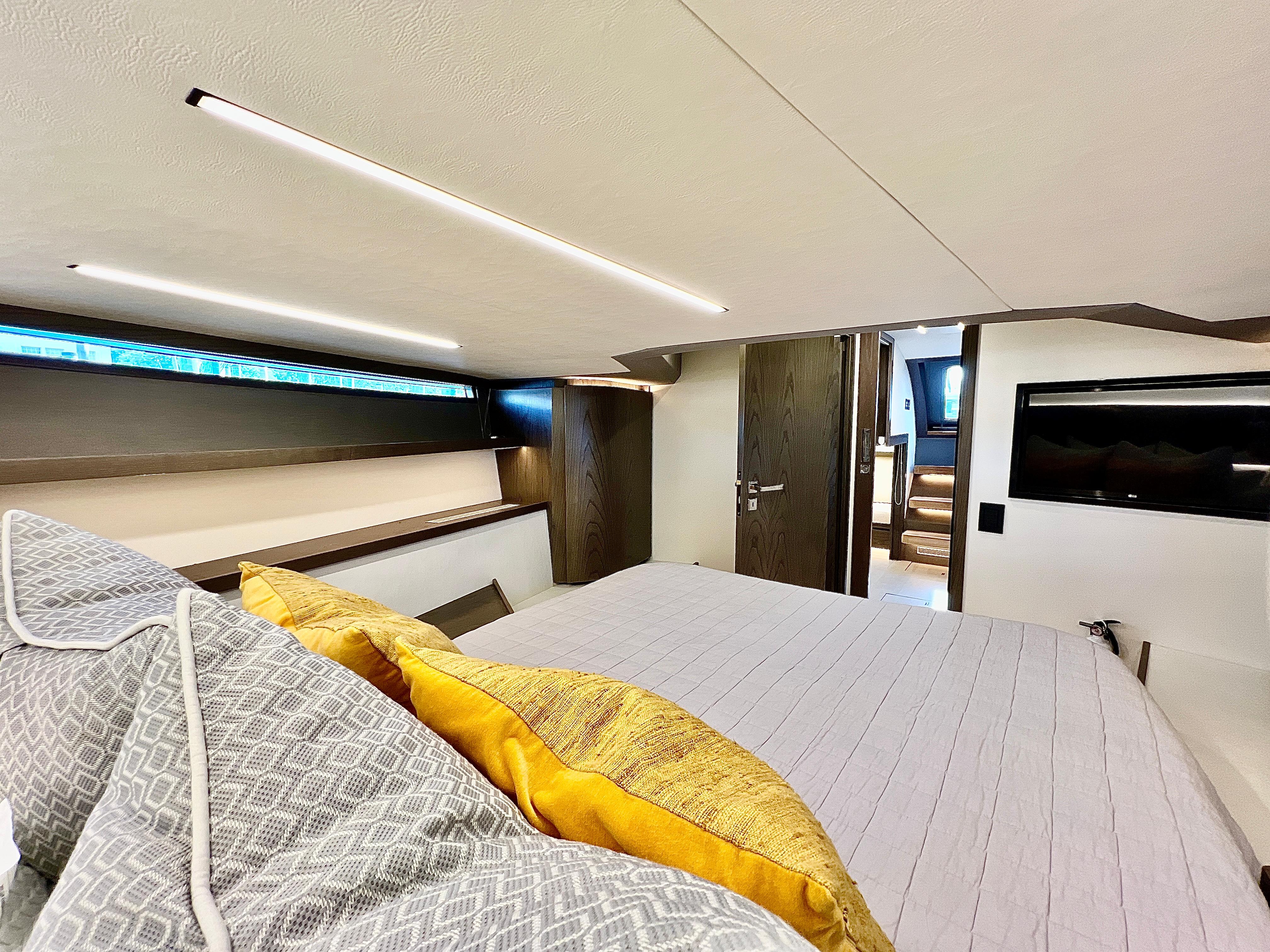 Okean 55 - Master Stateroom