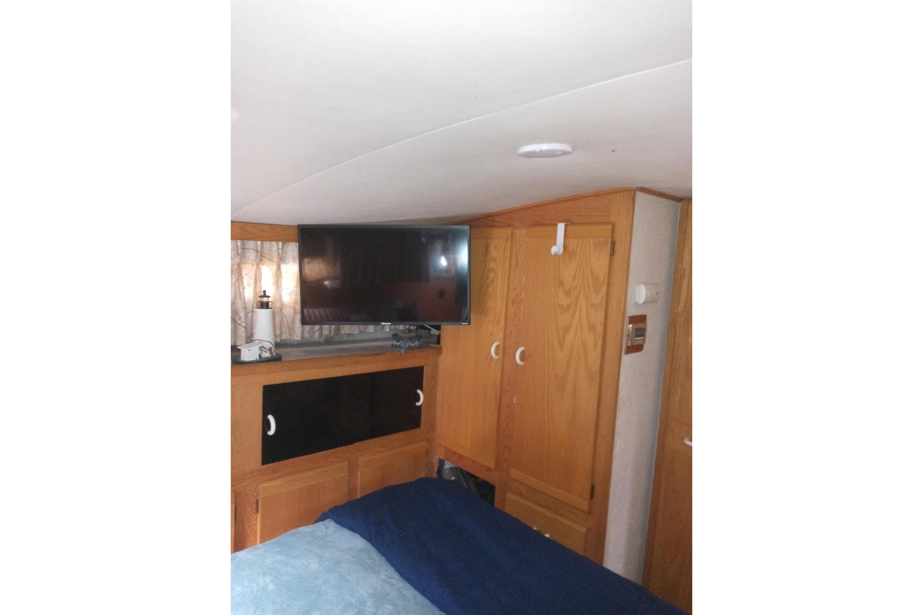 M 10498 EF Knot 10 Yacht Sales M 10498 EF Knot 10 Yacht Sales