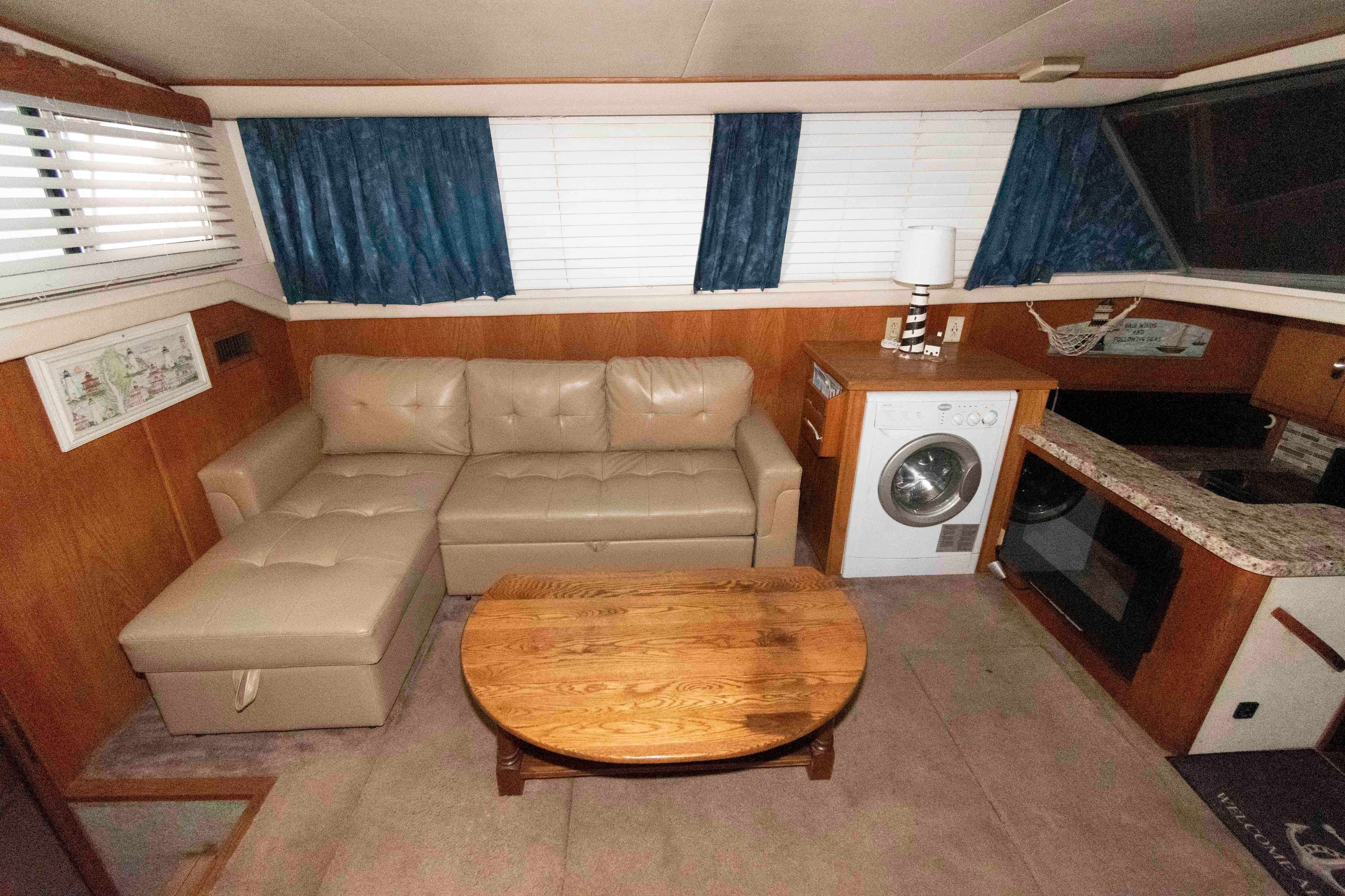 M 10498 EF Knot 10 Yacht Sales M 10498 EF Knot 10 Yacht Sales