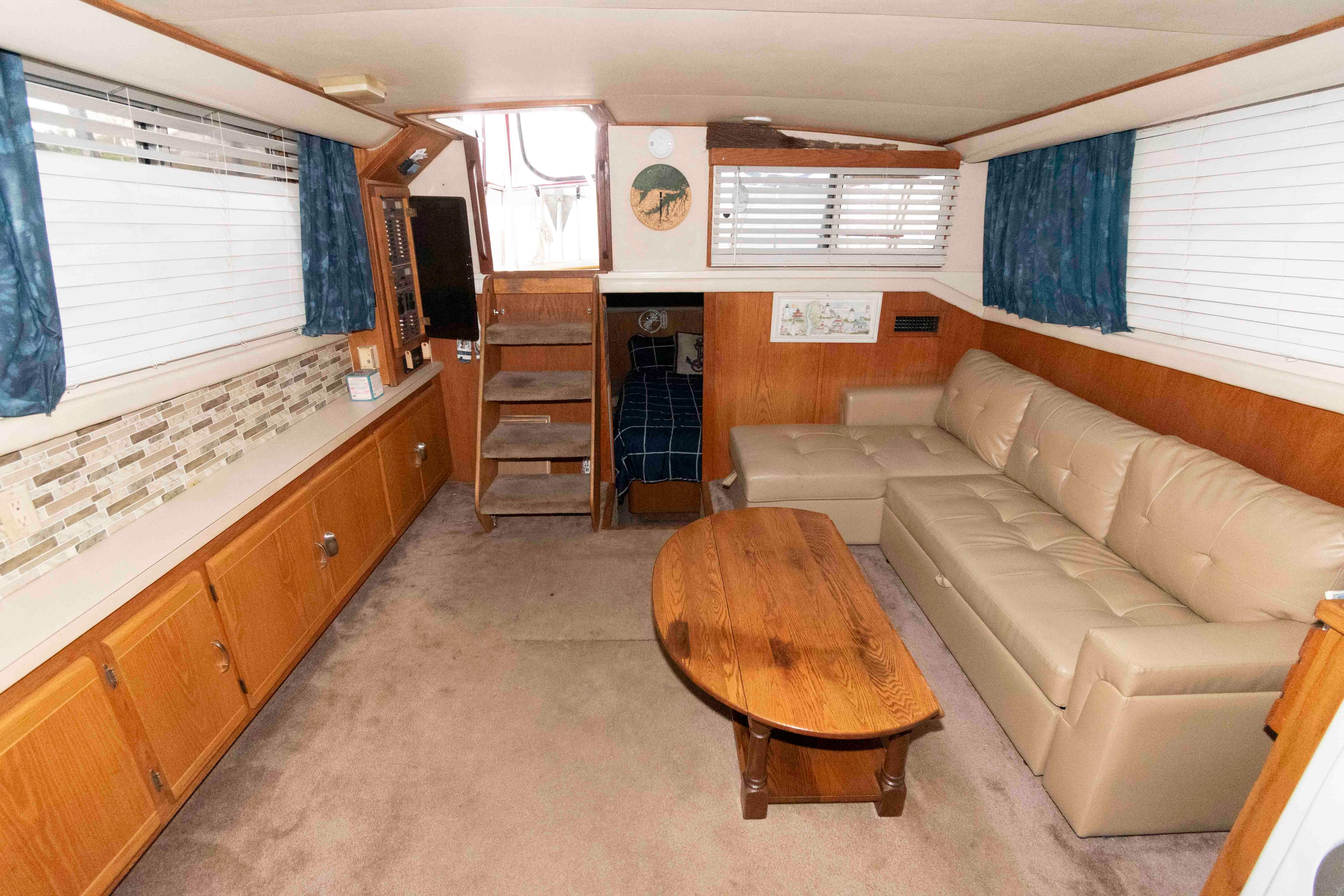 M 10498 EF Knot 10 Yacht Sales M 10498 EF Knot 10 Yacht Sales