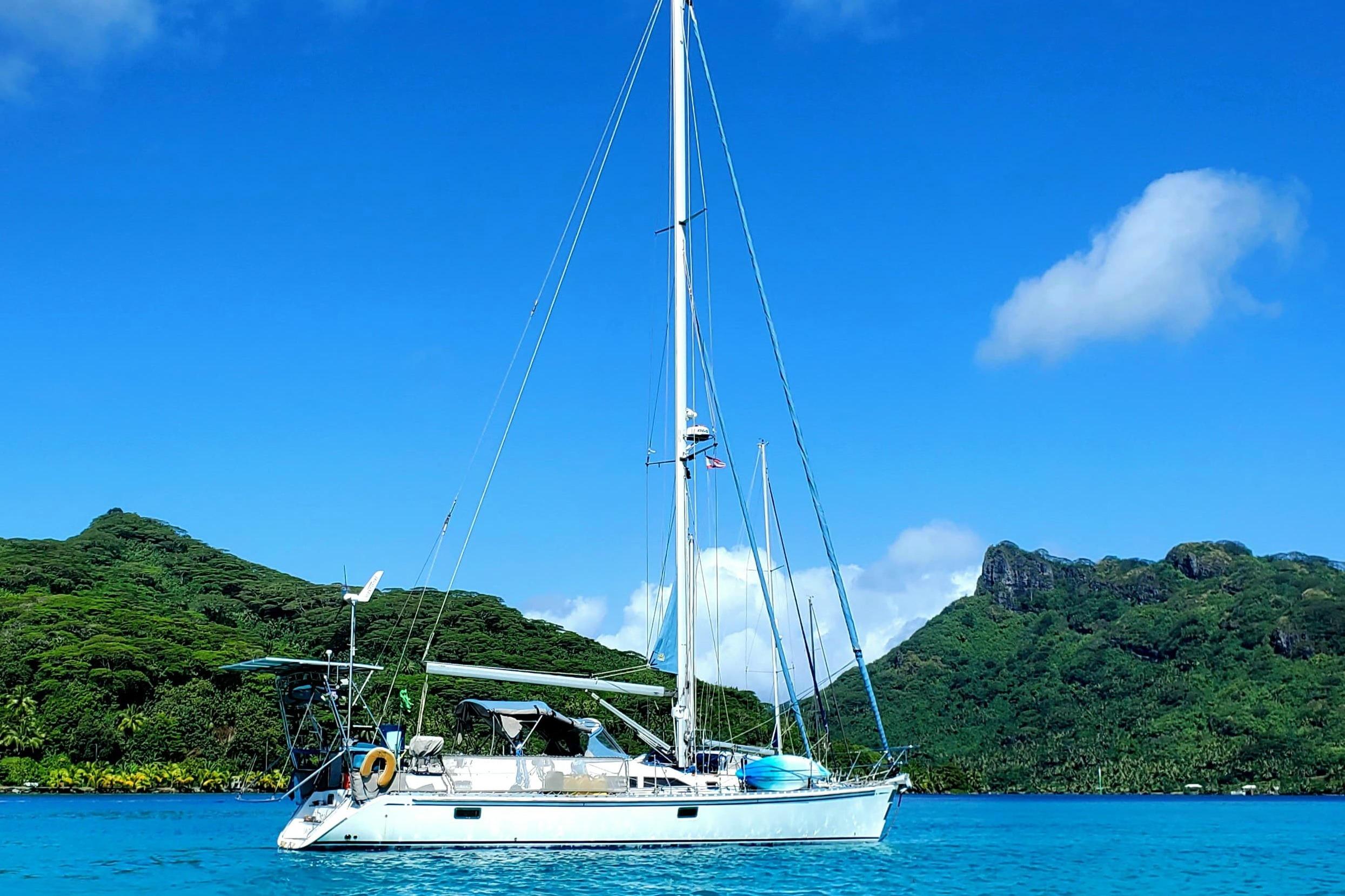 1999 Hylas 46 SeaGlub