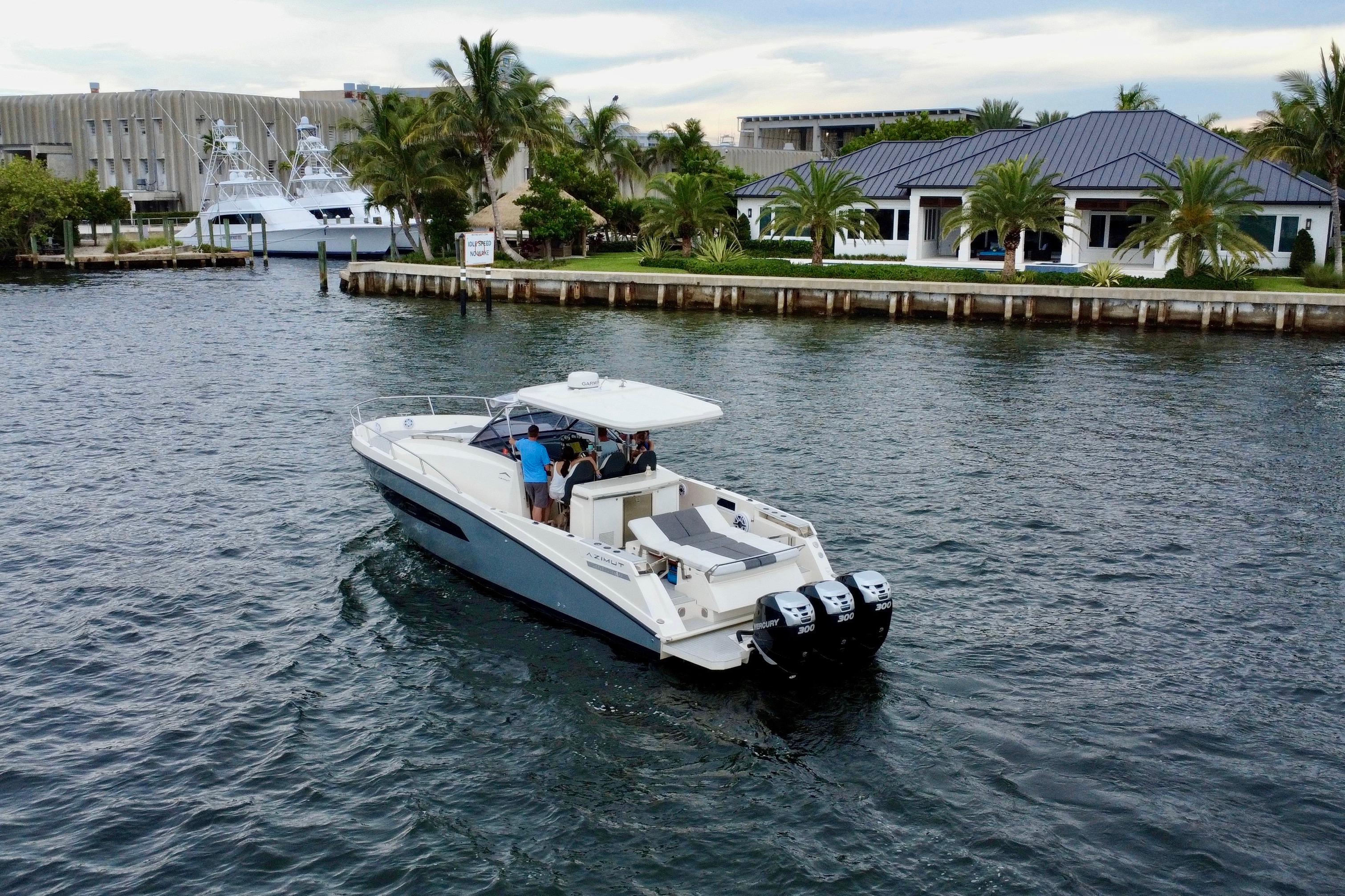 2013 Azimut