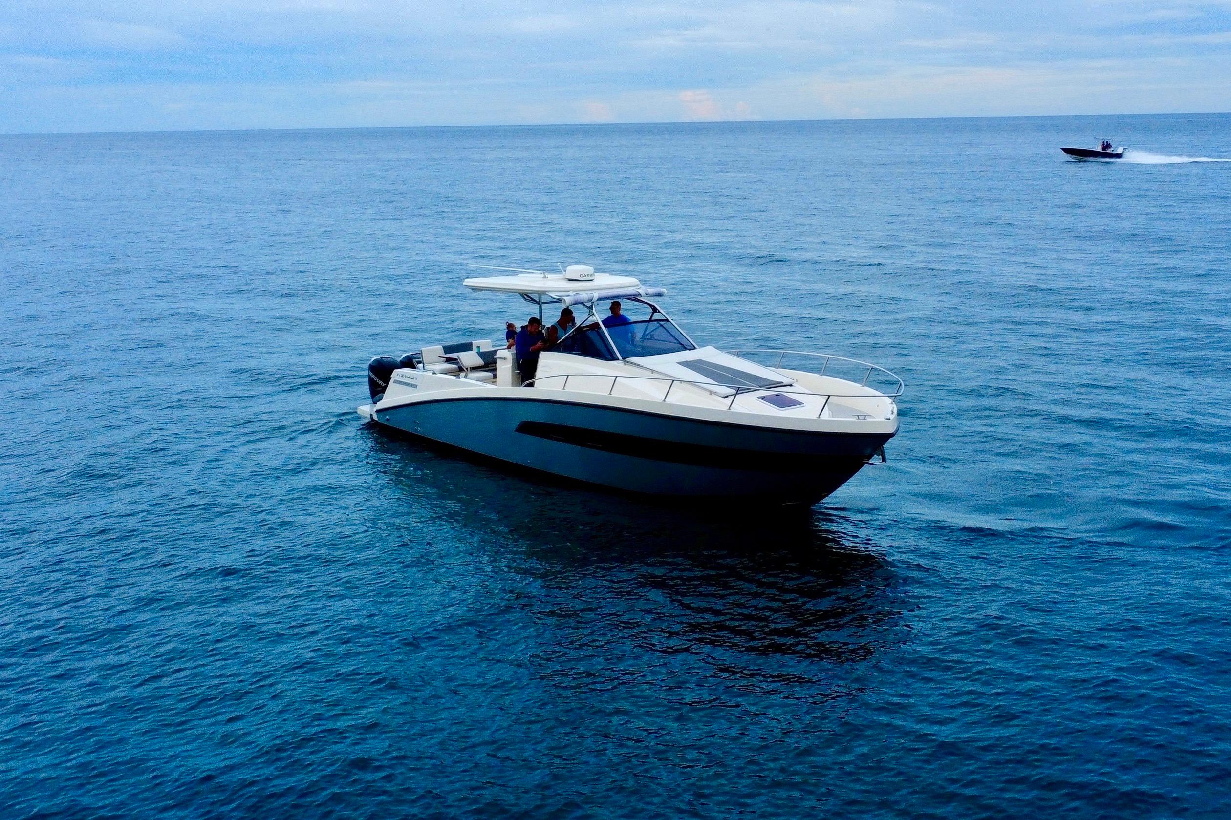 2013 Azimut