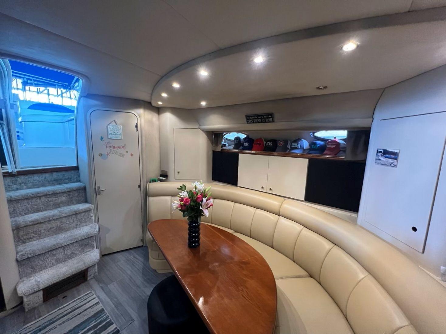 2000-cruisers-yachts-4270-express-power-9791530-20250512175223815-1_XLARGE